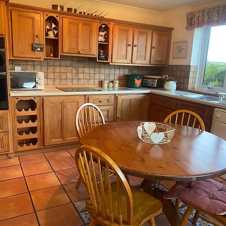 Charming 2 Bed House Near Rhoscolyn Discounts For Holyhead Exterior foto