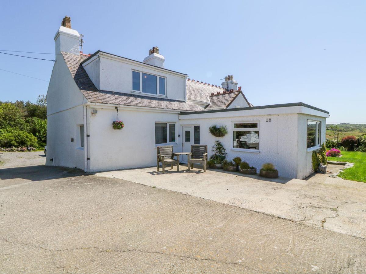 Charming 2 Bed House Near Rhoscolyn Discounts For Holyhead Exterior foto