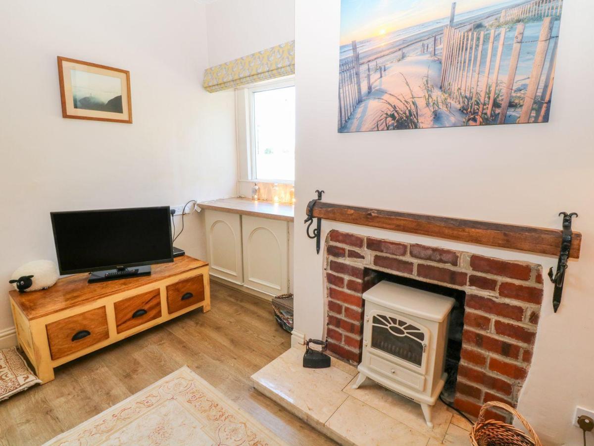 Charming 2 Bed House Near Rhoscolyn Discounts For Holyhead Exterior foto