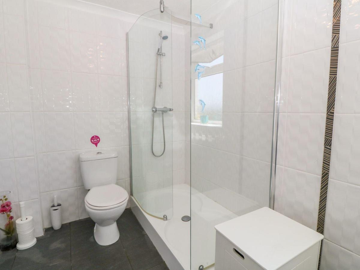 Charming 2 Bed House Near Rhoscolyn Discounts For Holyhead Exterior foto